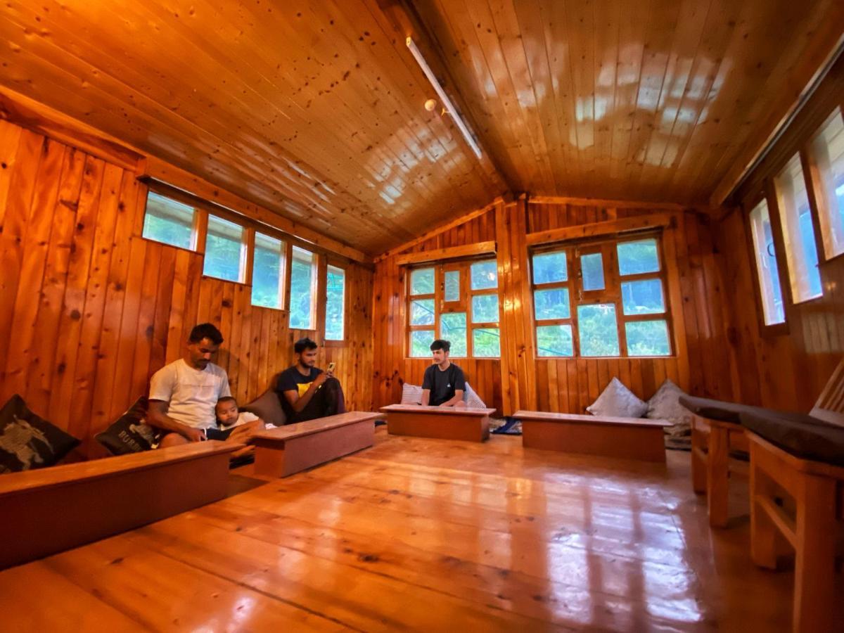 Pine Tower Inn Manali  Ngoại thất bức ảnh